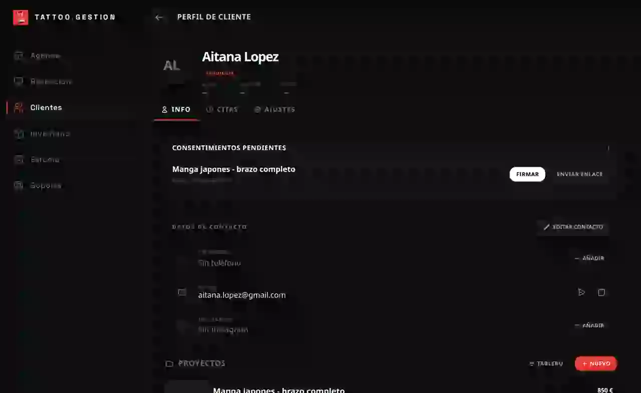 Ficha de cliente en TattooGestion con proyectos, sesiones y estado de pago